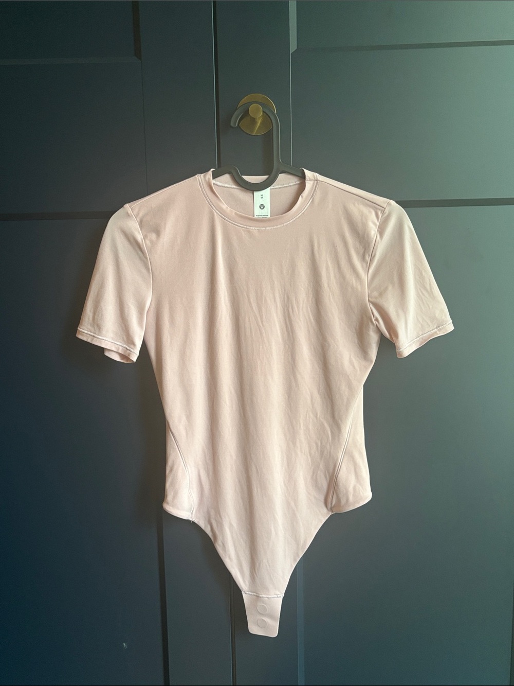 Lululemon Women's Nulu Light Pink Short Sleeve thong Bodysuit